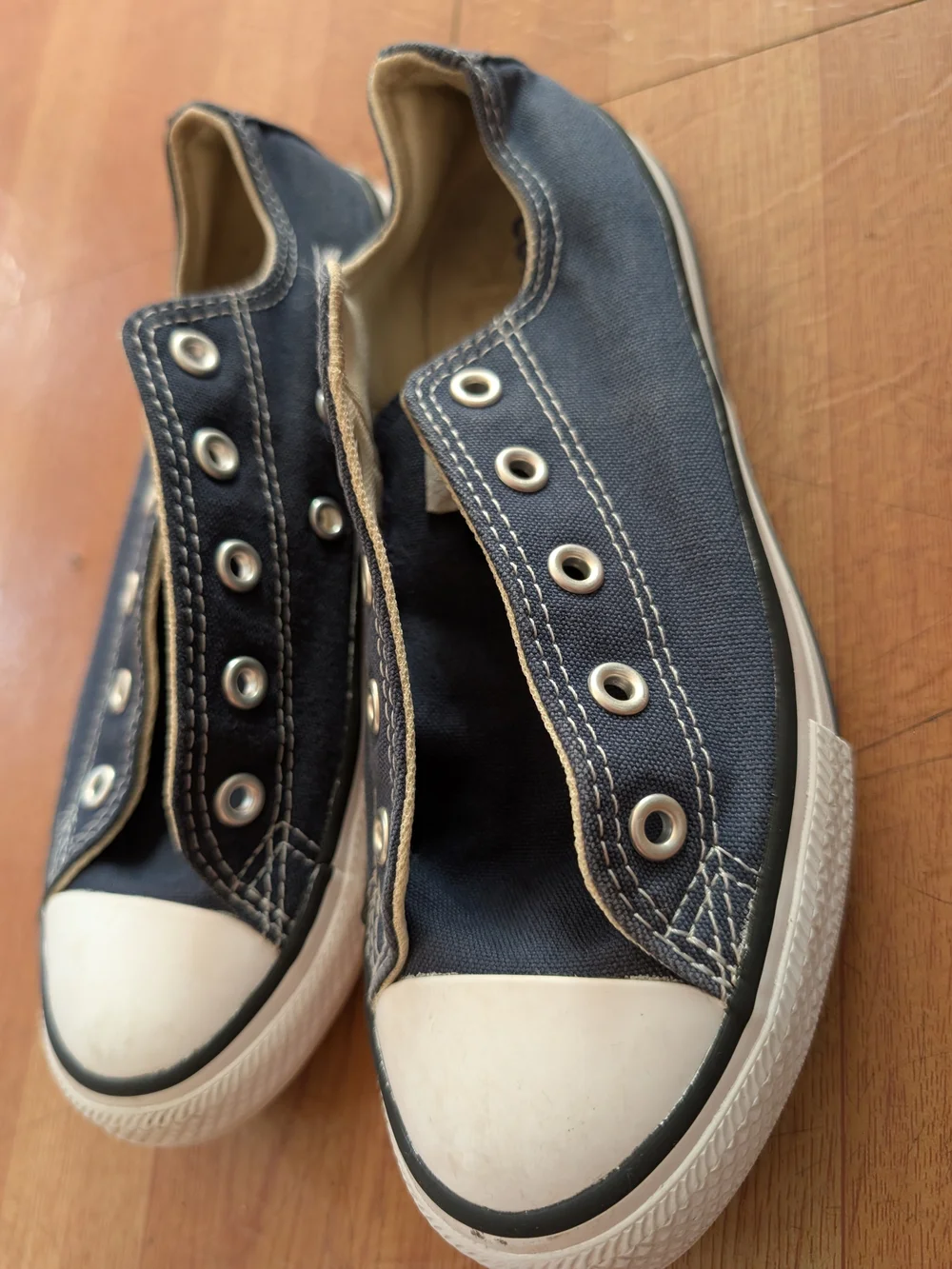 Converse Kids Black Canvas With Laces Low Top Sneakers with White Toe